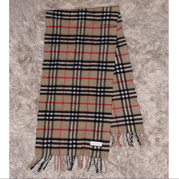 Burberry Accessories - NEW Vintage Burberry Scarf